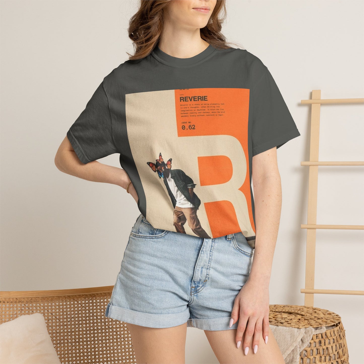Reverie Skateboard Graphic T‑Shirt — Vintage R Letter Streetwear Tee