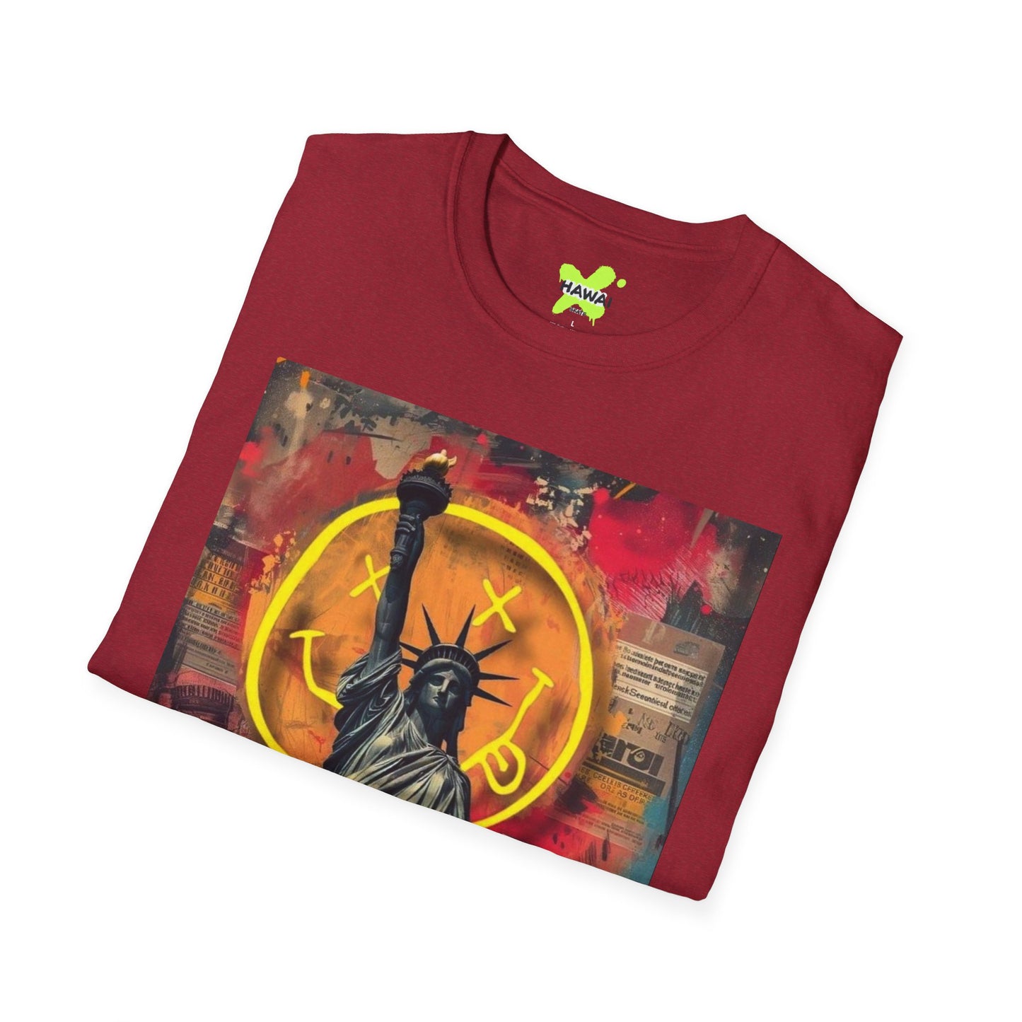 Statue of Liberty Graphic T-Shirt | Unisex Softstyle Tee for Urban Vibes
