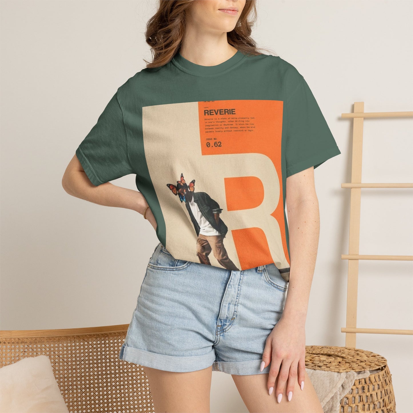 Reverie Skateboard Graphic T‑Shirt — Vintage R Letter Streetwear Tee