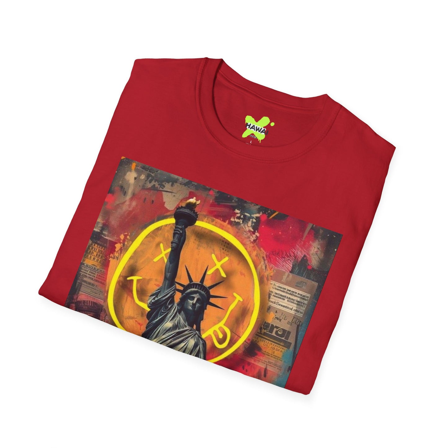 Statue of Liberty Graphic T-Shirt | Unisex Softstyle Tee for Urban Vibes