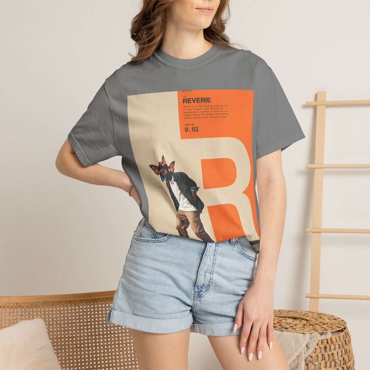 Reverie Skateboard Graphic T‑Shirt — Vintage R Letter Streetwear Tee