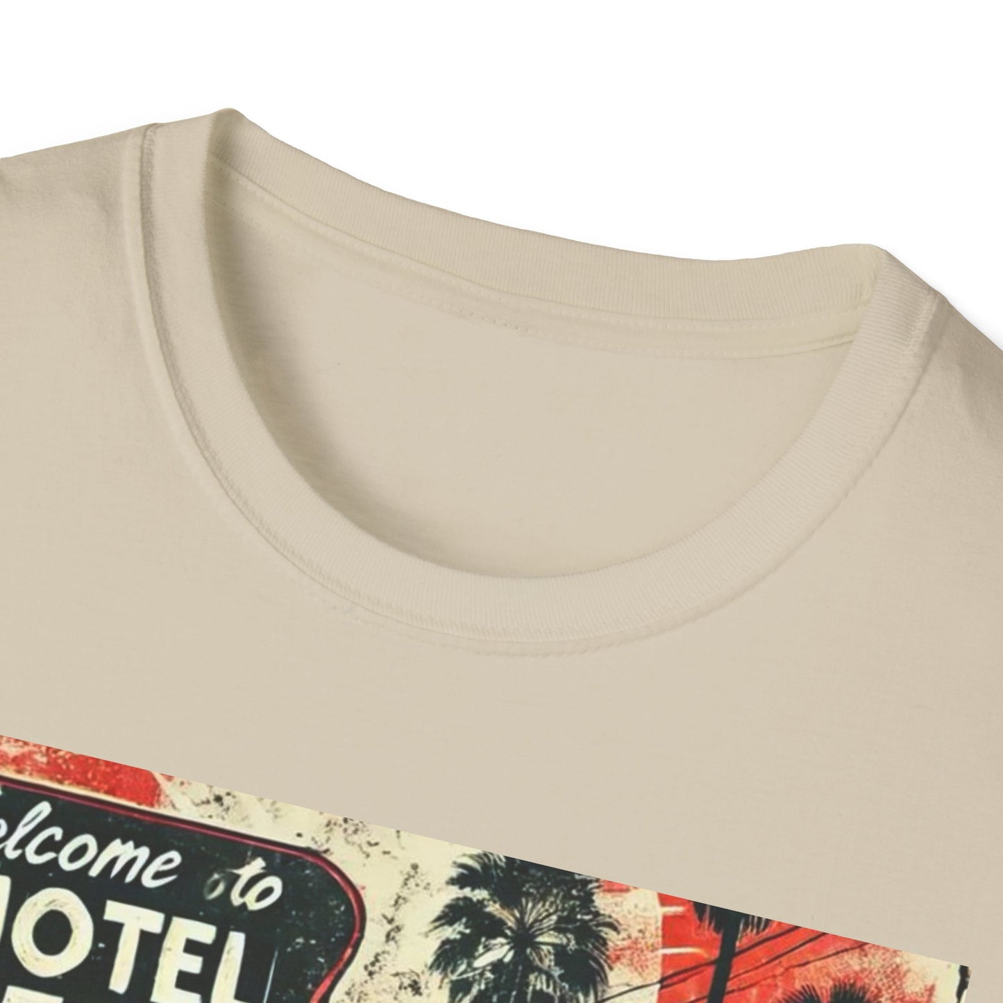 Vintage Hotel California Graphic T-Shirt – Perfect for Music Lovers