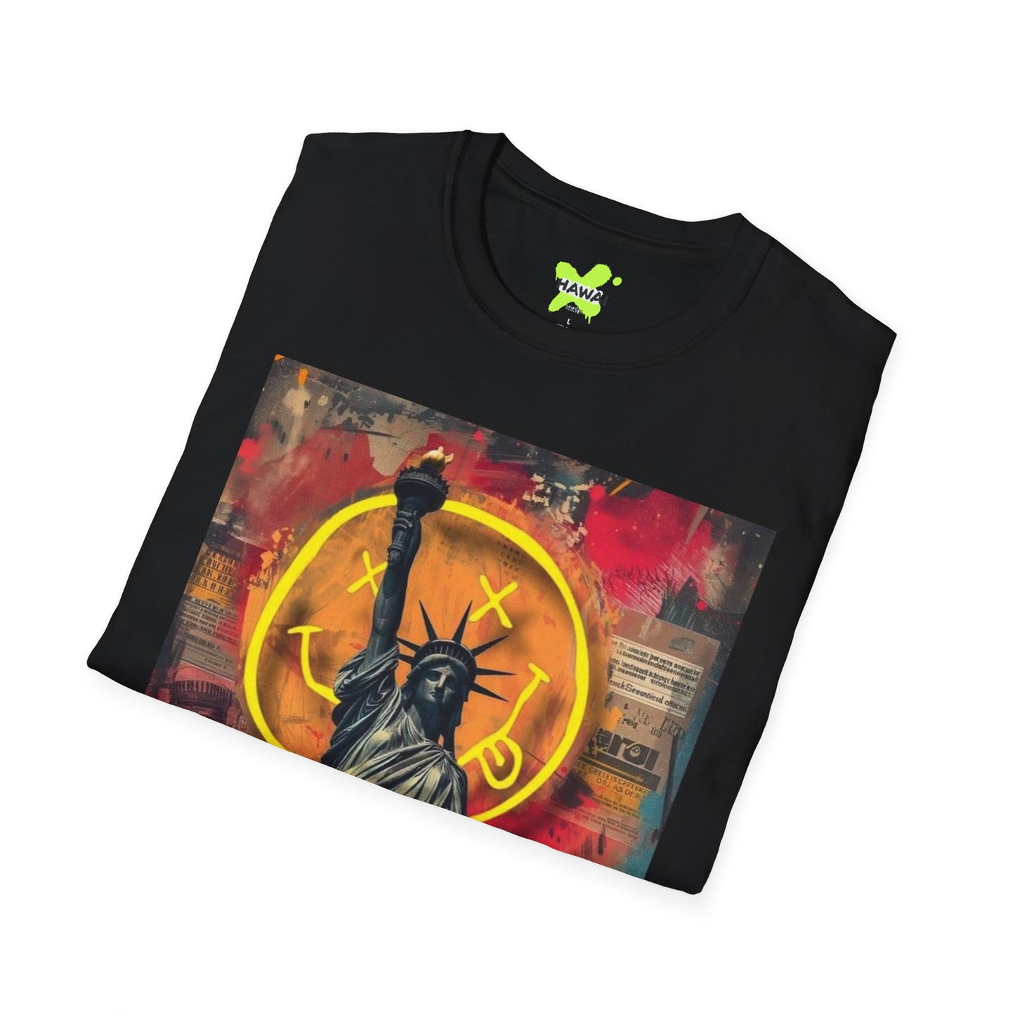 Statue of Liberty Graphic T-Shirt | Unisex Softstyle Tee for Urban Vibes