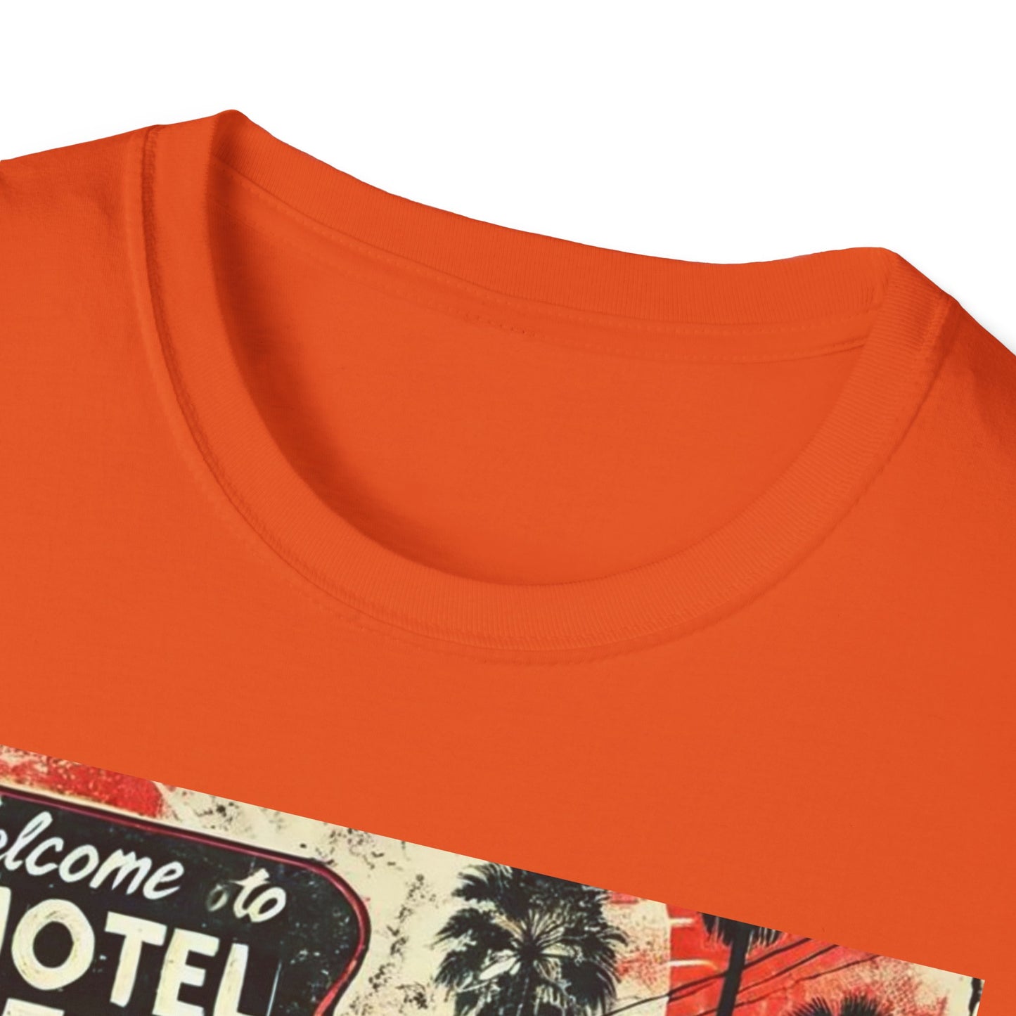 Vintage Hotel California Graphic T-Shirt – Perfect for Music Lovers