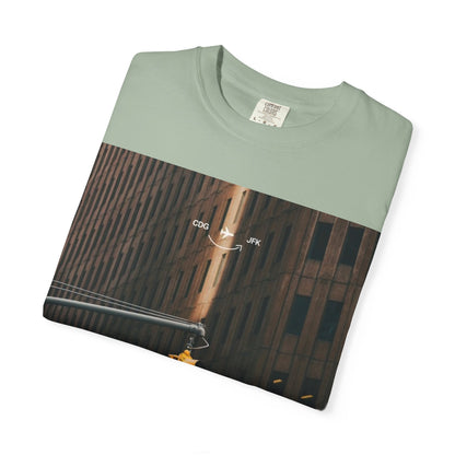 New York City Traffic Light Photo T‑Shirt — Urban Streetwear Tee
