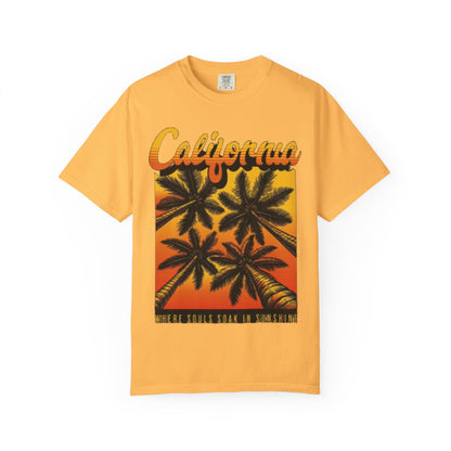 California Sunset T-Shirt - Garment-Dyed Unisex Tee with Palm Tree Design
